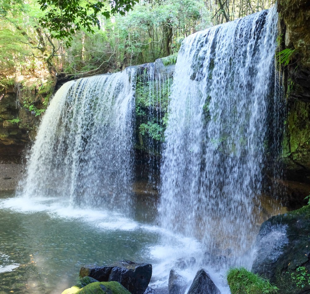 Cascade de Nabegataki (Kumamoto)