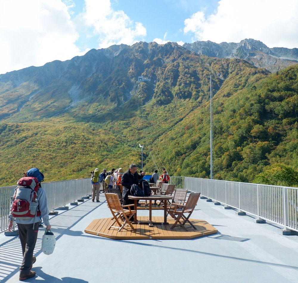 Téléphérique de Tateyama entre Daikanbo et Kurobedaira