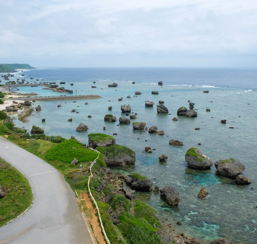 Miyakojima, cap Nishihenna et pont Ikema au nord-ouest de l'île
