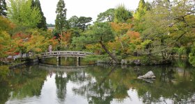 Eikan-do (Kyoto), Vue sur l'étang et les momiji au pic de l'automne