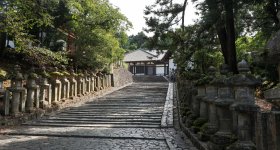 Nigatsu-do à Nara, Bâtiment principal du temple