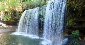 Cascade de Nabegataki (Kumamoto)