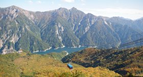 Téléphérique de Tateyama entre Daikanbo et Kurobedaira