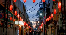 Quartier de Koenji à Tokyo, Friperie et temple Chosen-ji