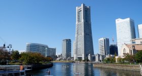 Minato Mirai 21 (Yokohama), vue sur la tour Landmark Tower et les autres gratte-ciels du quartier