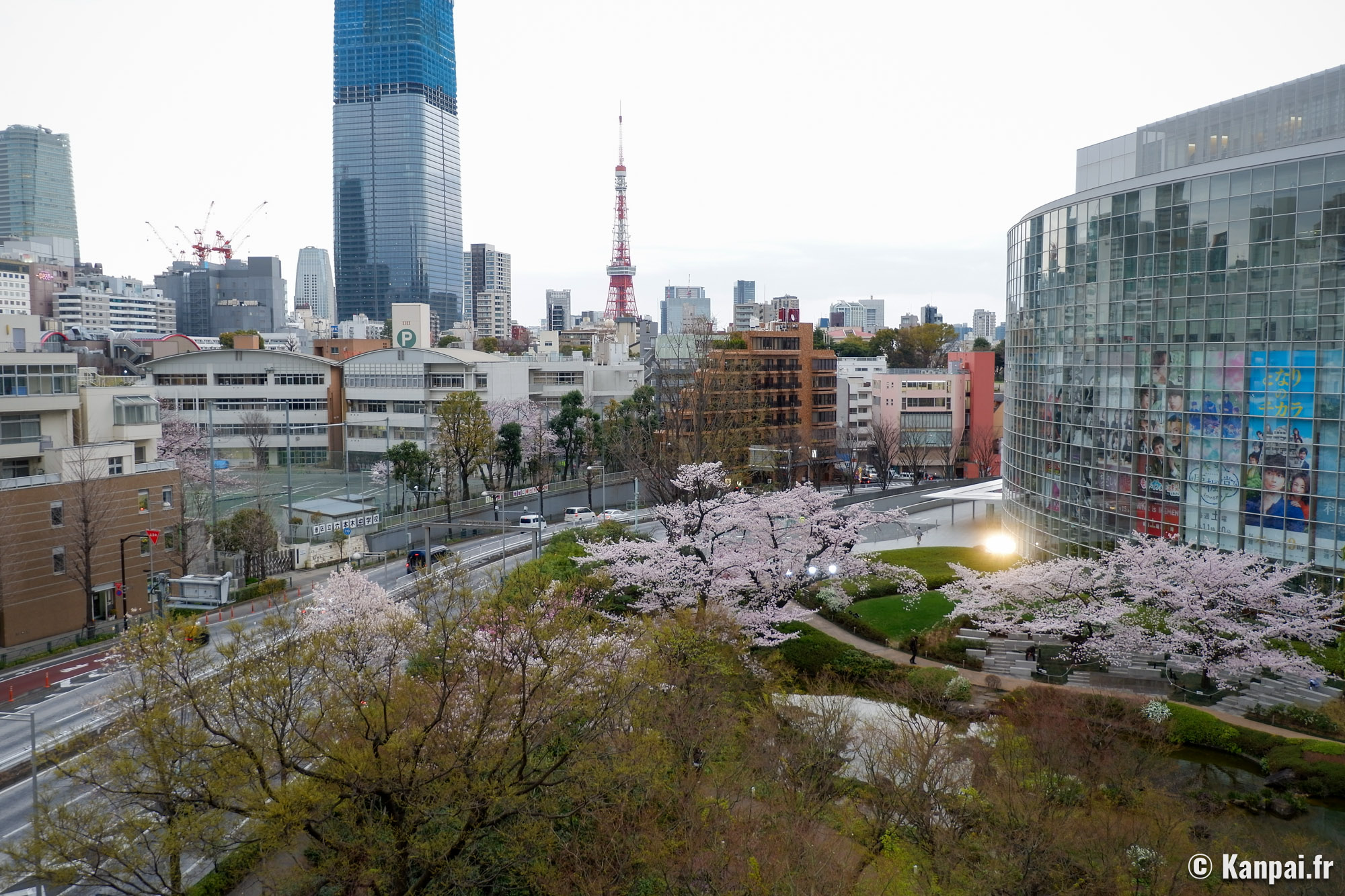 Roppongi Hills L embl matique Complexe Urbain De Tokyo Des Ann es 2000